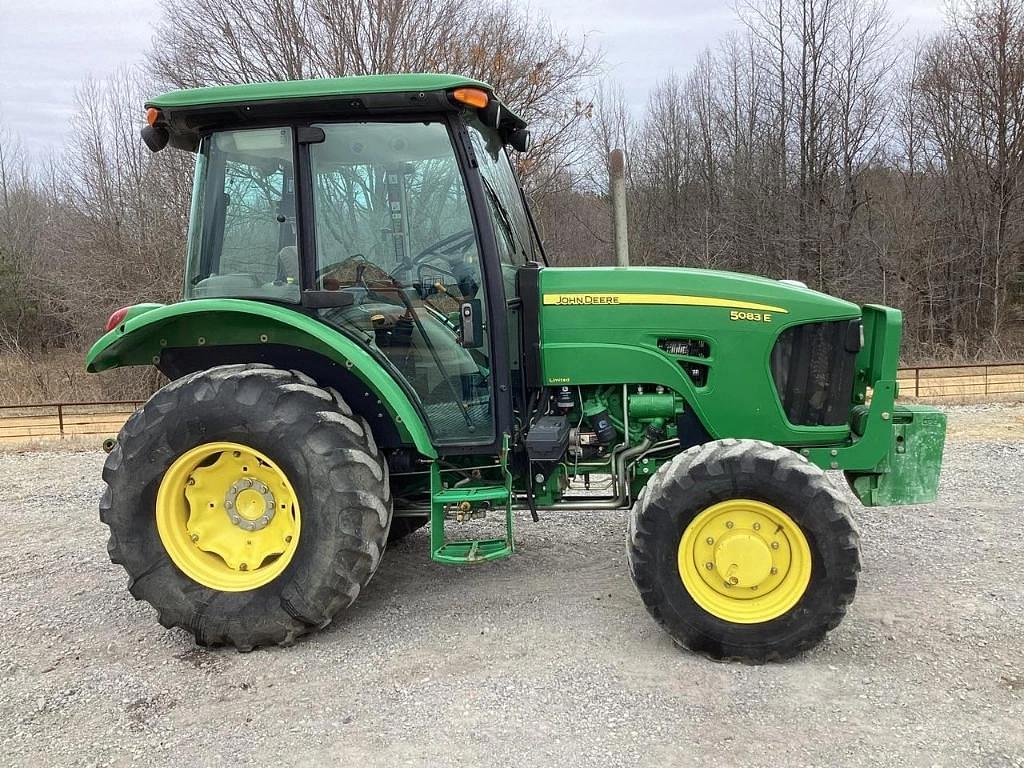 Image of John Deere 5083E Primary image