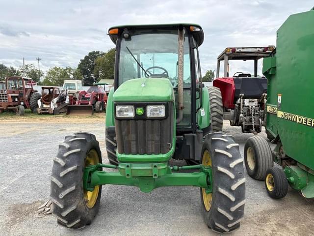 Image of John Deere 5083E equipment image 2
