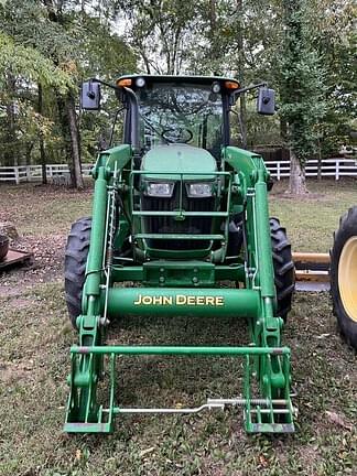 Image of John Deere 5085M equipment image 1