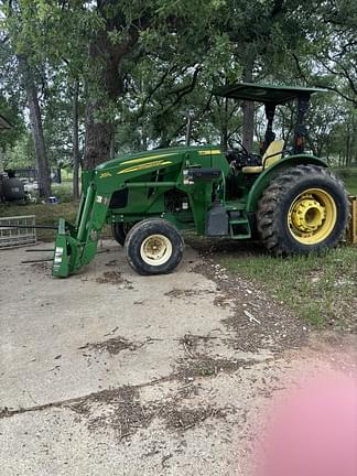 Image of John Deere 5085M equipment image 2