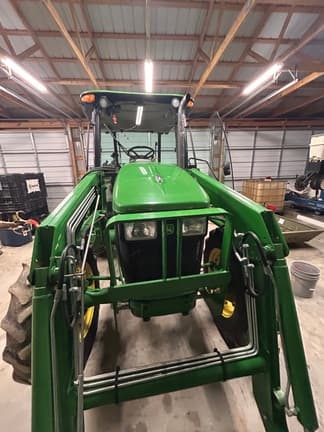 Image of John Deere 5093E equipment image 2