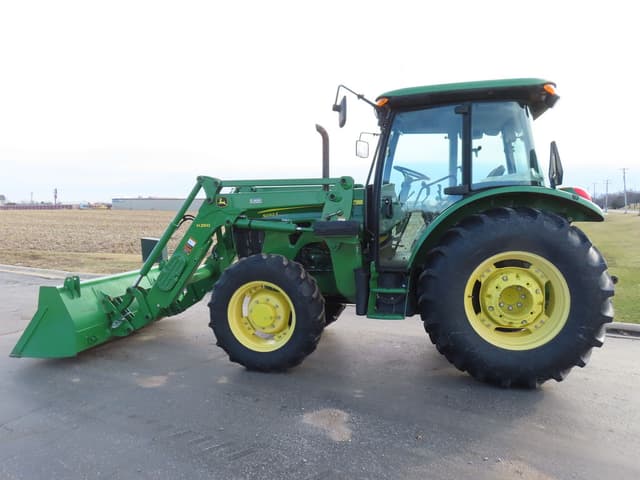 Image of John Deere 5093E equipment image 2