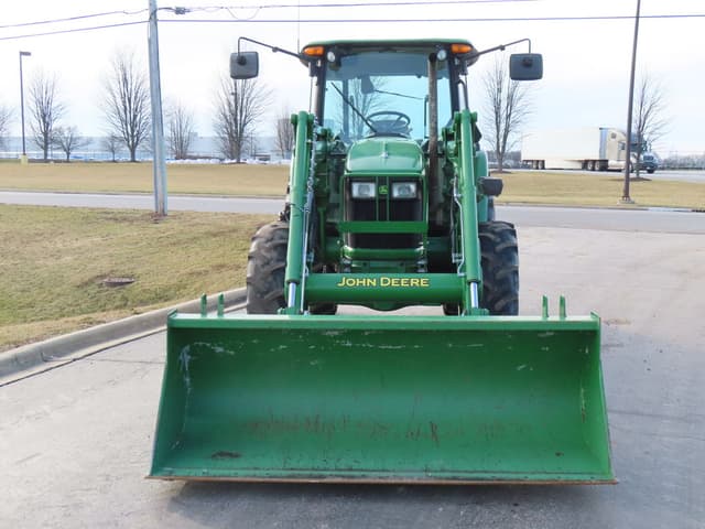 Image of John Deere 5093E equipment image 4