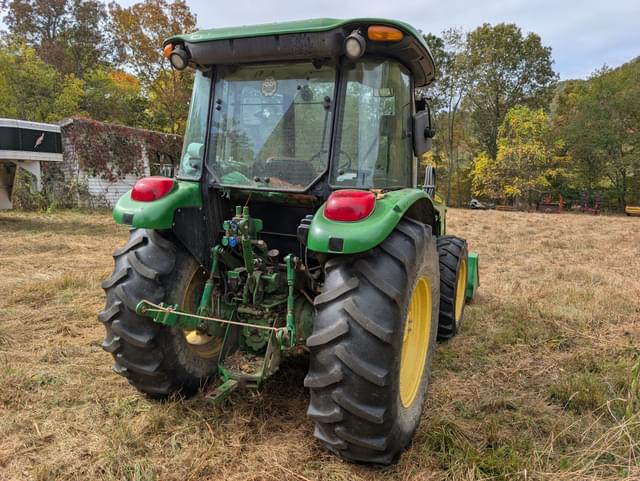 Image of John Deere 5093E equipment image 3