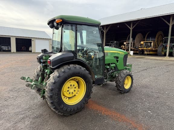 Image of John Deere 5093EN equipment image 4