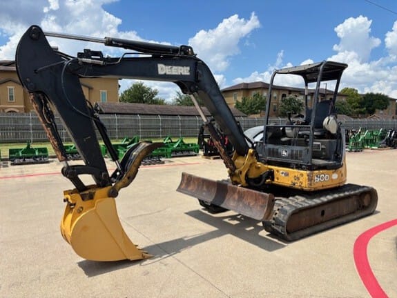 2012 John Deere 50D Equipment Image0