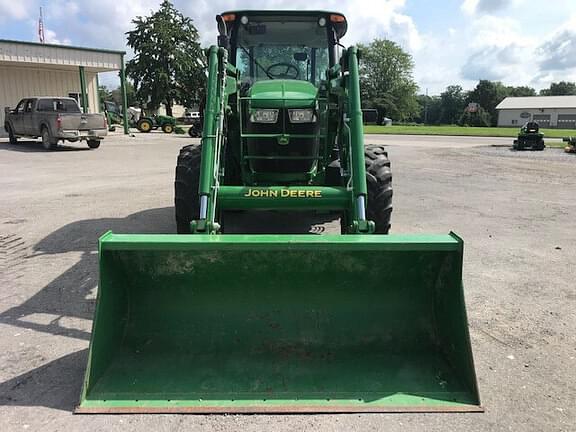 Image of John Deere 5100M equipment image 3