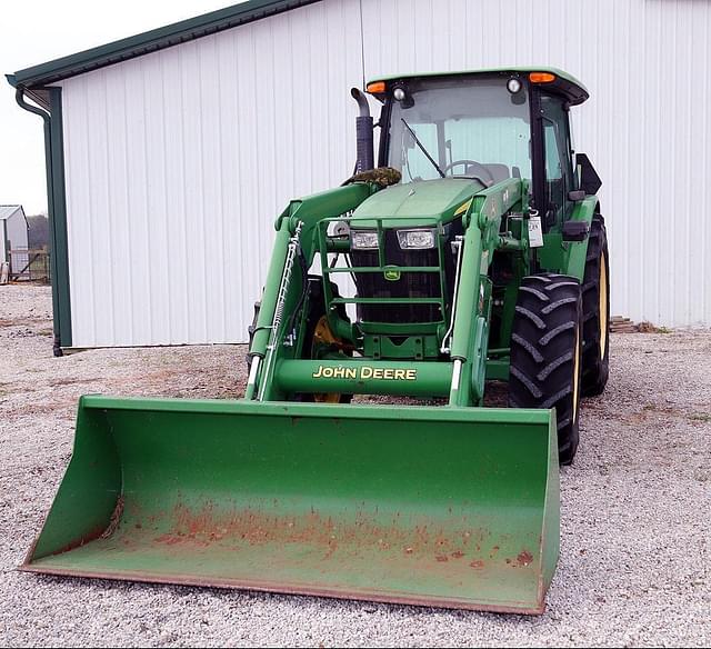 Image of John Deere 5100M equipment image 1