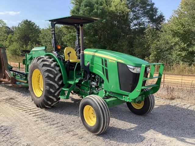 Image of John Deere 5100M equipment image 4