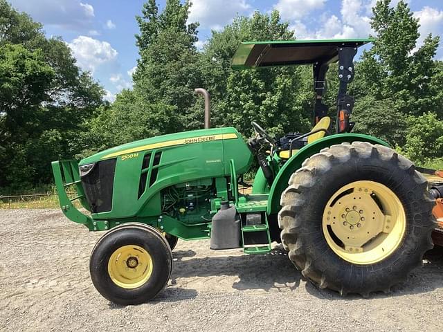 Image of John Deere 5100M equipment image 1