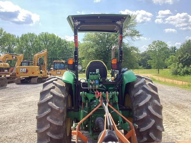 Image of John Deere 5100M equipment image 3