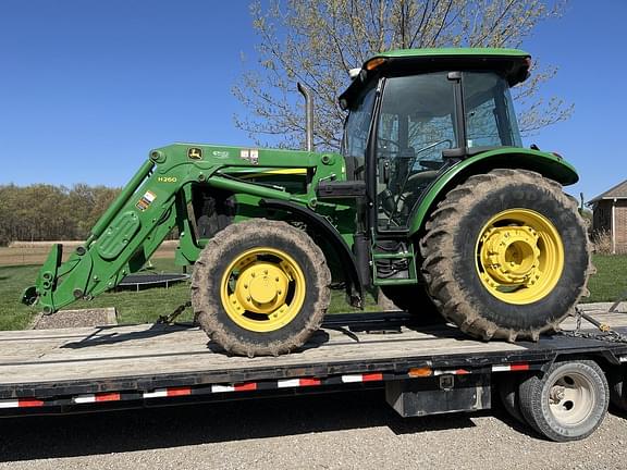 Image of John Deere 5101E equipment image 1