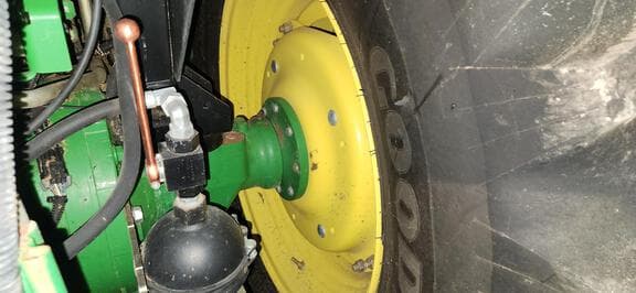 Image of John Deere 5115M equipment image 4