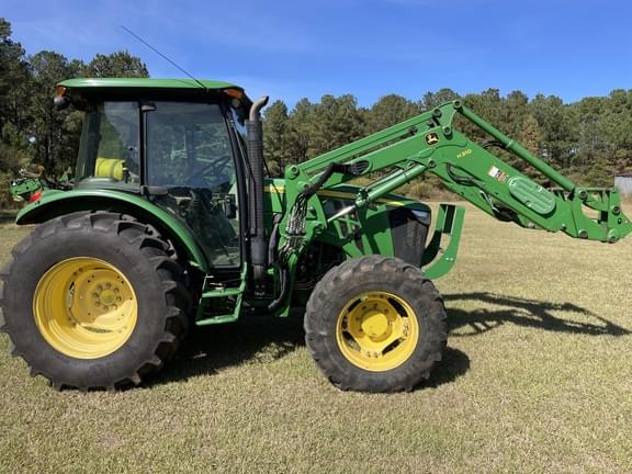Image of John Deere 5115M equipment image 4
