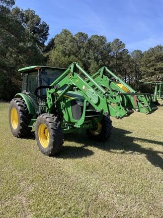 2012 John Deere 5115M Equipment Image0