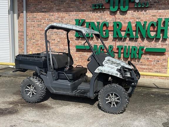 Image of John Deere XUV 550 equipment image 2