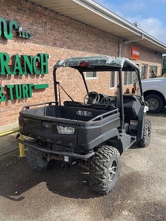 Image of John Deere XUV 550 equipment image 4