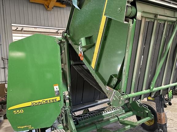 Image of John Deere 558 equipment image 4