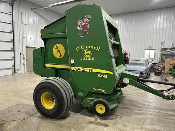 Image of John Deere 568 equipment image 1