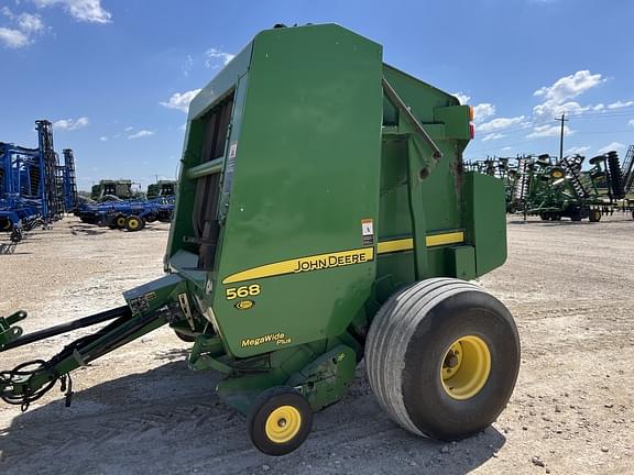 Image of John Deere 568 equipment image 1