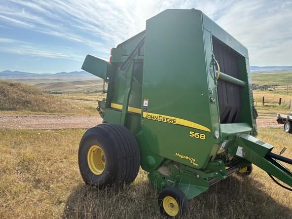 Image of John Deere 568 equipment image 3