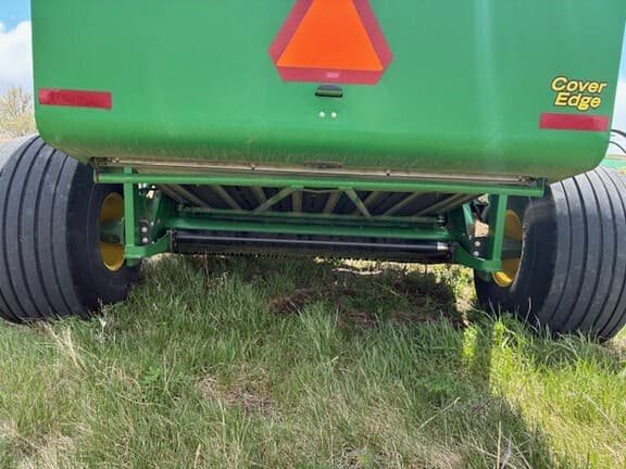 Image of John Deere 568 Mega Wide Plus equipment image 4