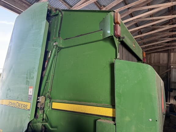 Image of John Deere 568 equipment image 2