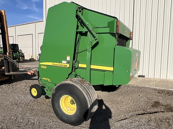 Image of John Deere 568 Mega Wide Plus equipment image 4