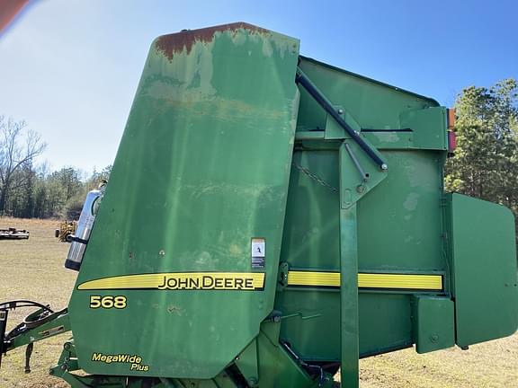 Image of John Deere 568 equipment image 4