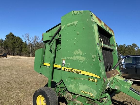 Image of John Deere 568 equipment image 2