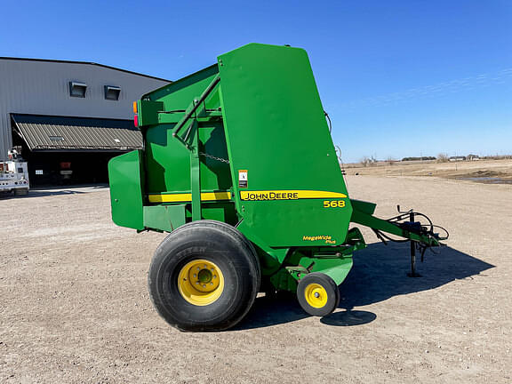 Image of John Deere 568 Mega Wide Plus equipment image 3