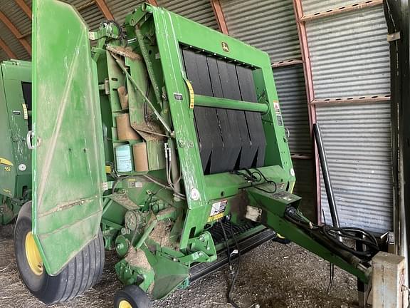 Image of John Deere 568 equipment image 1