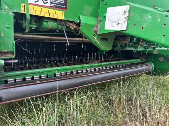 Image of John Deere 568 equipment image 3