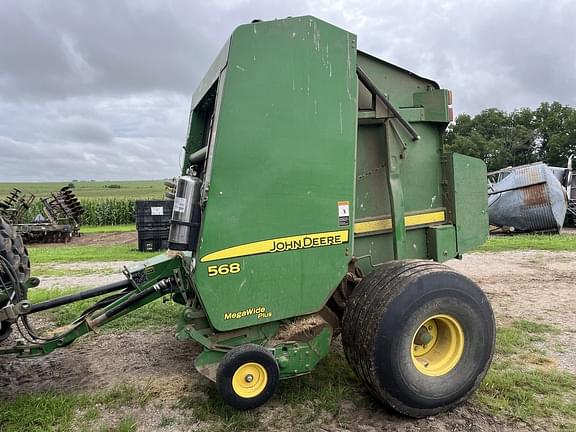 Image of John Deere 568 equipment image 3