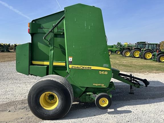 Image of John Deere 568 Mega Wide Plus equipment image 4