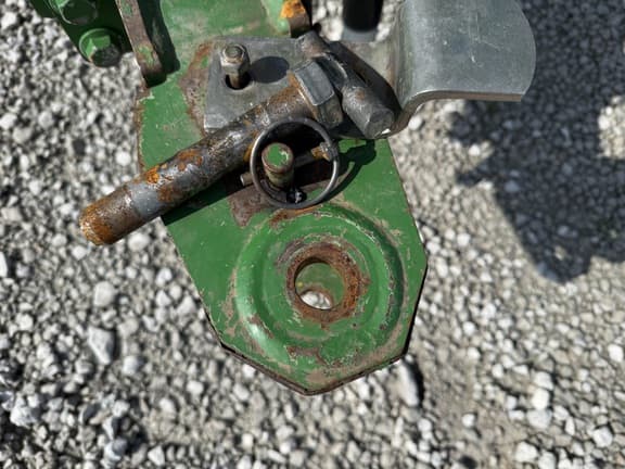 Image of John Deere 569 Premium equipment image 3