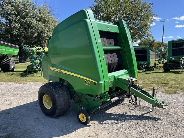 Image of John Deere 569 Premium equipment image 2