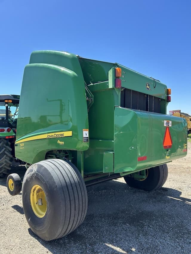 Image of John Deere 569 Premium equipment image 2