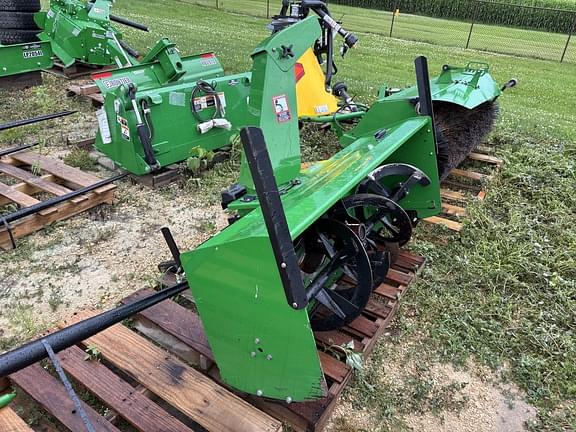 Image of John Deere 60" Snow Blower equipment image 4