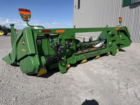 Image of John Deere 606C equipment image 3