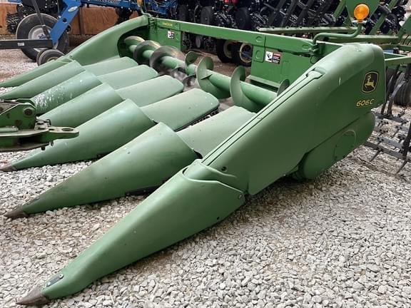 Image of John Deere 606C Primary image