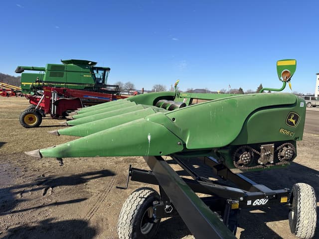 Image of John Deere 606C equipment image 3