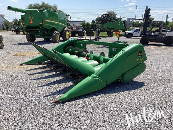 Image of John Deere 606C equipment image 4