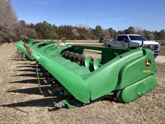 Main image John Deere 606C
