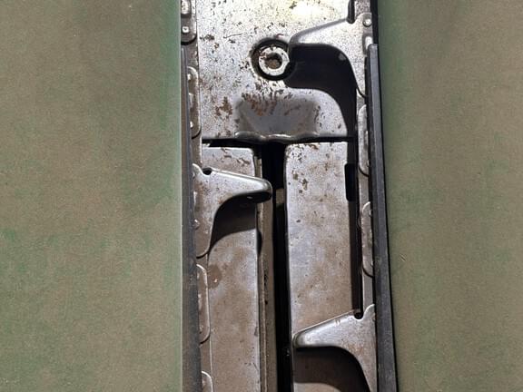 Image of John Deere 606C equipment image 1