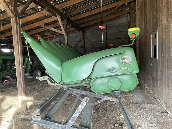 Image of John Deere 608C equipment image 1