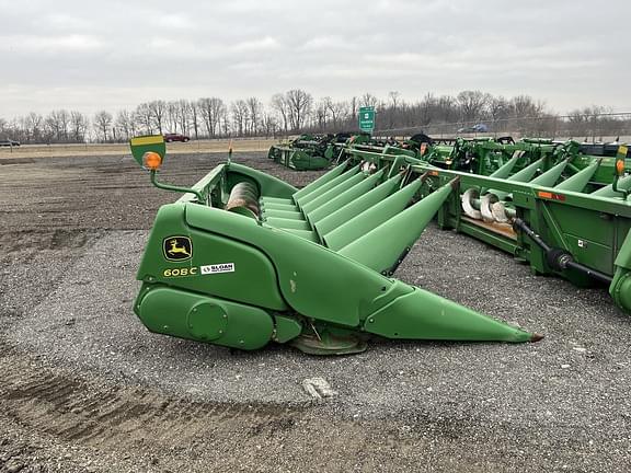 Image of John Deere 608C equipment image 3