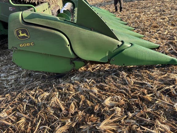 Image of John Deere 608C equipment image 2