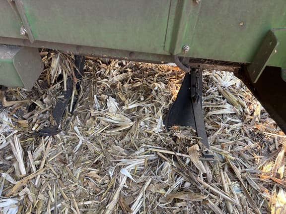 Image of John Deere 608C equipment image 4