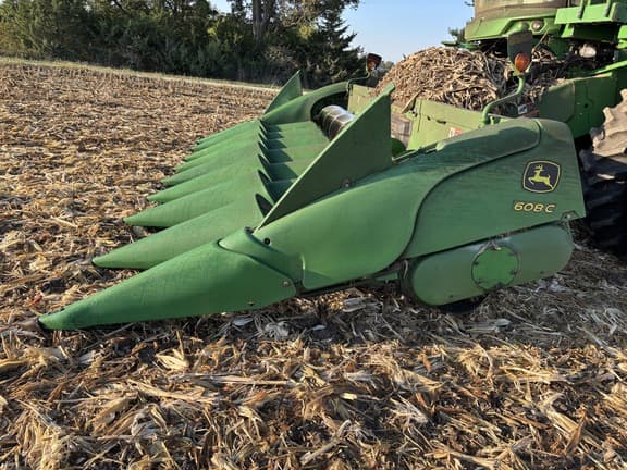 Image of John Deere 608C equipment image 1